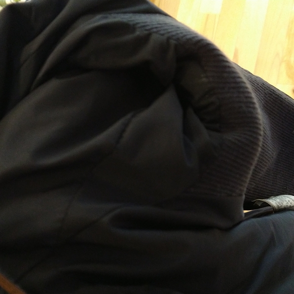 Small Black quilted Zara jacket brown trim gold hardware - Picture 13 of 14